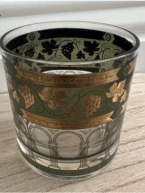 Discontinued Golden Grapes Green by Cera Glass